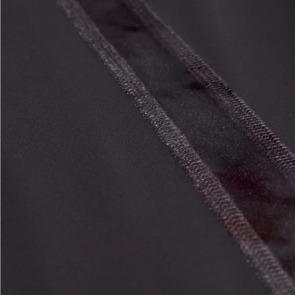 Good Used or Fair Used condition Lululemon Align sz 6, 28” - Picture 7 of 8